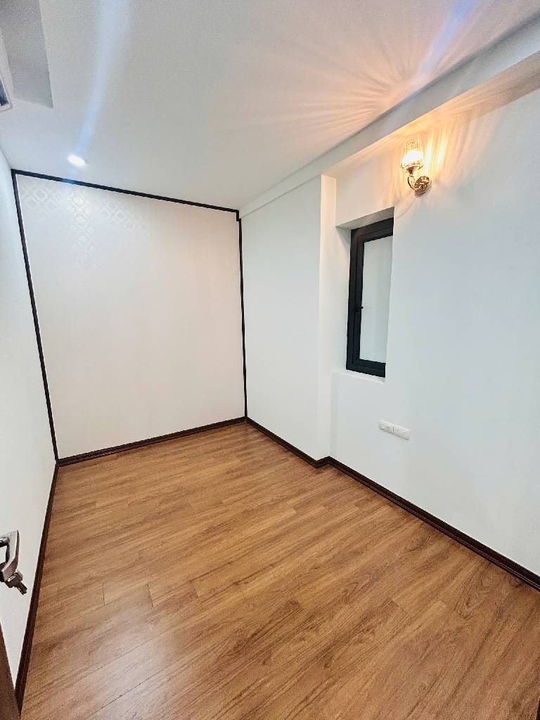 Cực hiếm! Chỉ nhỉnh 6 tỷ sở hữu ngay căn hộ 3 ngủ, lô góc siêu đẹp KĐT  Nam Trung Yên