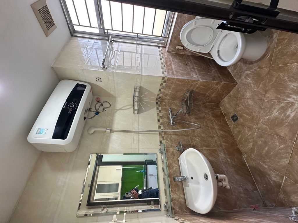 Siêu hiếm! Chỉ nhỉnh 4 tỷ sở hữu ngay căn hộ 2 ngủ lô góc siêu đẹp chung cư Yên Hòa, Cầu Giấy