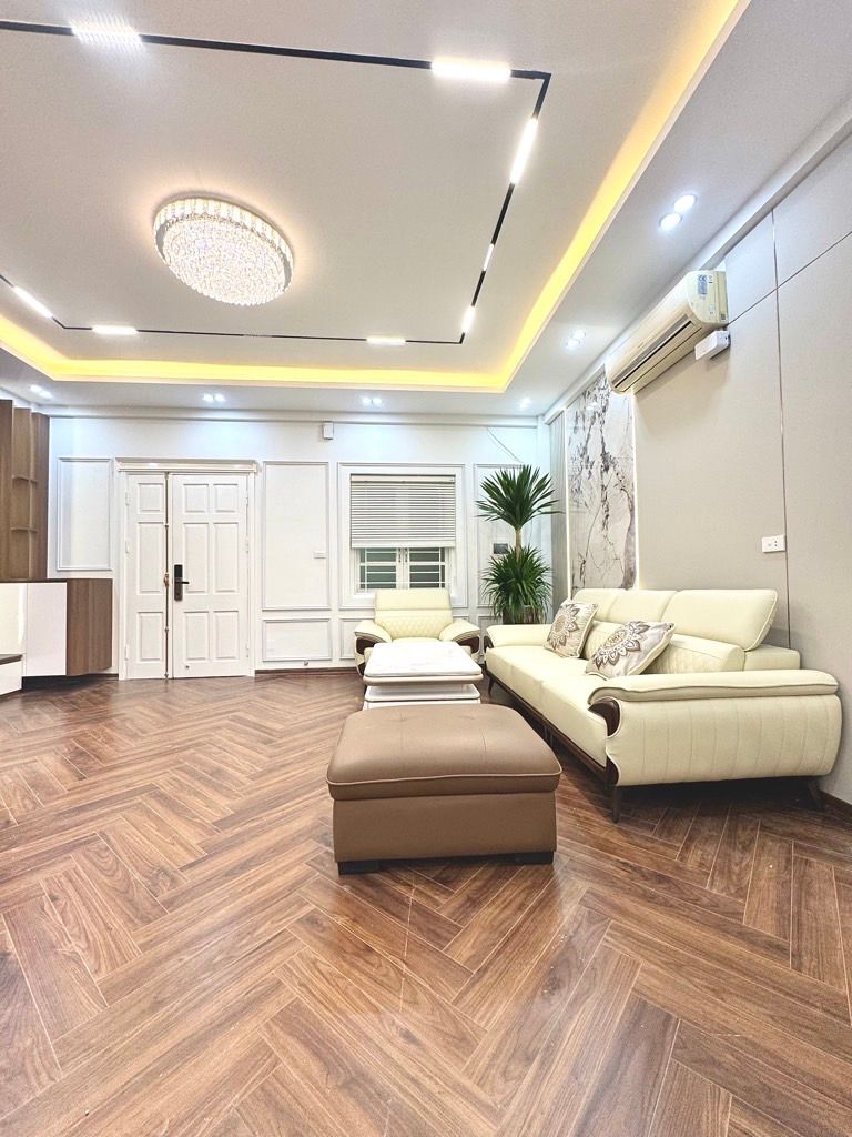 Hiếm nhất Ba Đình, Căn hộ chung cư Đốc Ngữ siêu đẹp 98m2, 3 ngủ 2WC, Dân trí cao, An ninh tốt, Tặng full nội thất xịn, Ở ngay