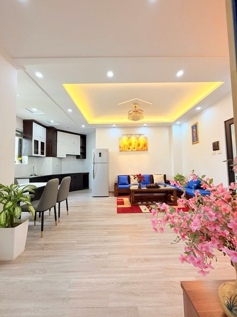 Chỉ nhỉnh 5 tỷ sở hữu ngay căn hộ 60m2, 2 ngủ 1WC siêu đẹp full nội thất chung cư Nam Trung Yên, Nguyễn Chánh