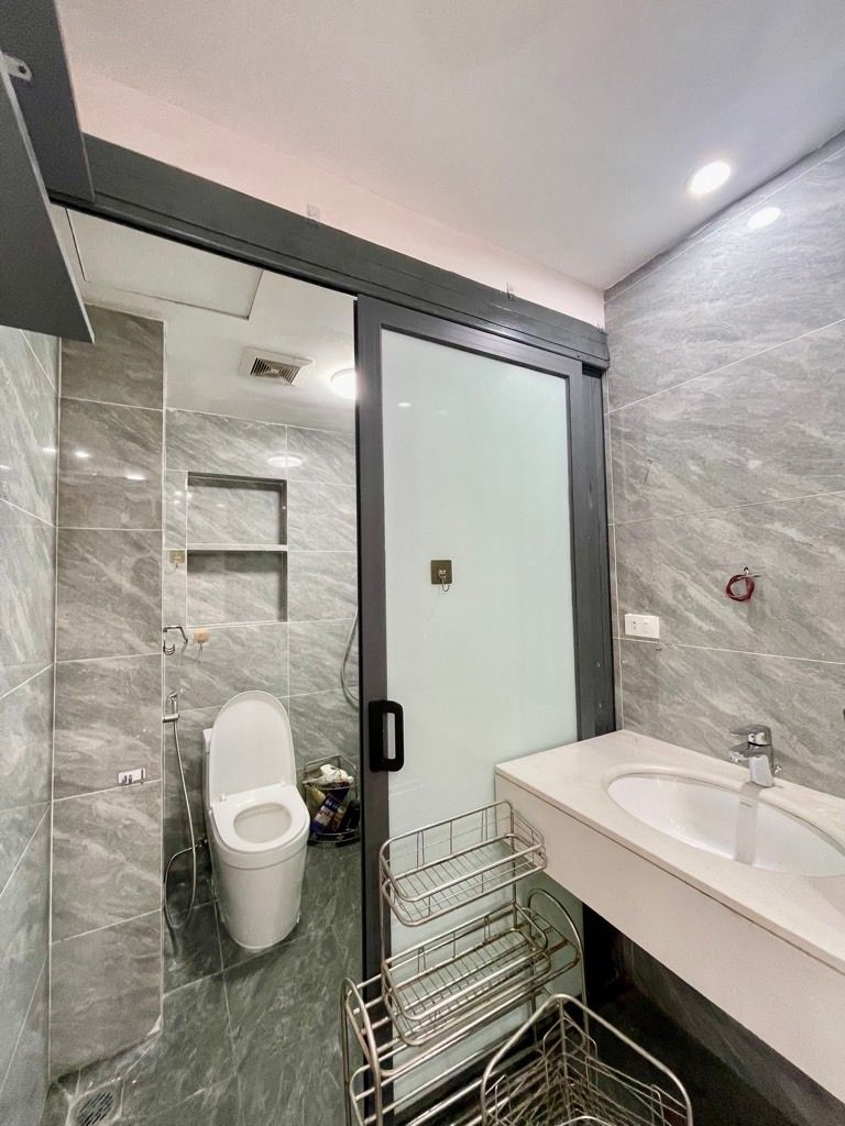 Siêu hiếm, Căn hộ chung cư 30T2 Nam Trung Yên, Nguyễn Chánh, 50m2, 2 ngủ 1WC, Full nội thất xịn, ở luôn chỉ nhỉnh 4 tỷ