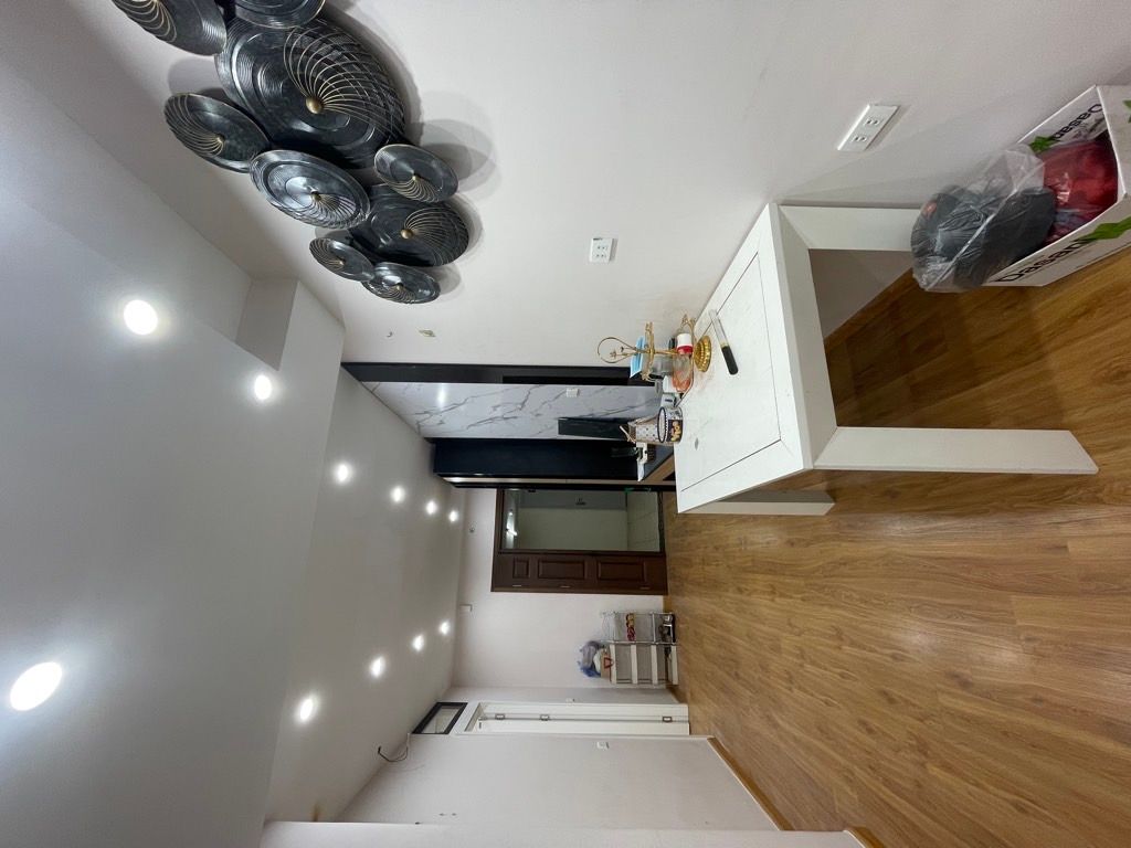 Siêu hiếm, Căn hộ chung cư 30T2 Nam Trung Yên, Nguyễn Chánh, 50m2, 2 ngủ 1WC, Full nội thất xịn, ở luôn chỉ nhỉnh 4 tỷ