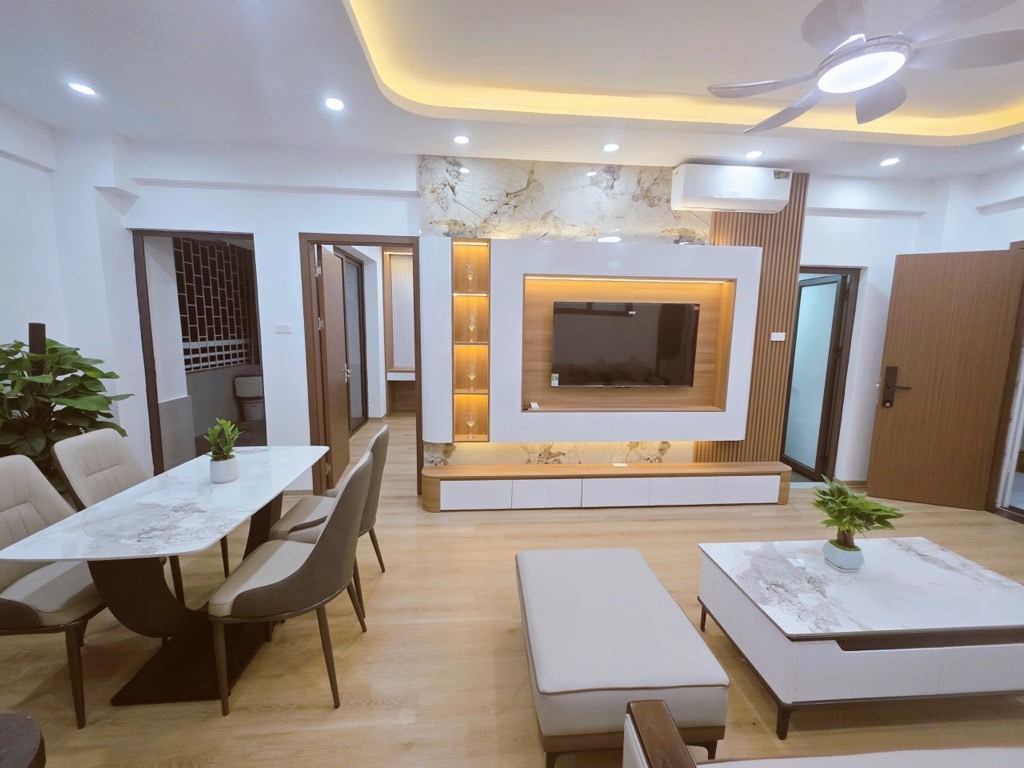 Chỉ nhỉnh 7 tỷ sở hữu ngay căn hộ  90m2, 3 ngủ 2WC, nội thất siêu đẹp chung cư mặt đường đại lộ Thăng Long