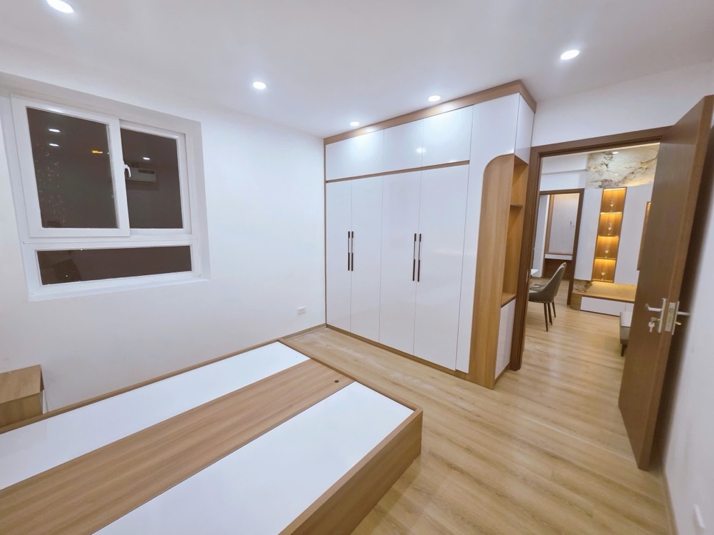 Chỉ nhỉnh 7 tỷ sở hữu ngay căn hộ  90m2, 3 ngủ 2WC, nội thất siêu đẹp chung cư mặt đường đại lộ Thăng Long