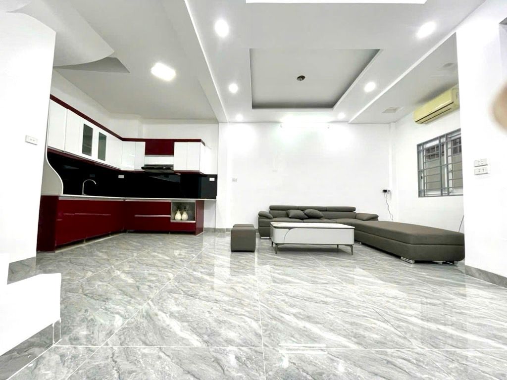 Nhà đẹp ở luôn, Đào Tấn, Ba Đình, Mặt tiền rộng, Gần phố, Ngõ thông, 40m2 chỉ nhỉnh 7 tỷ