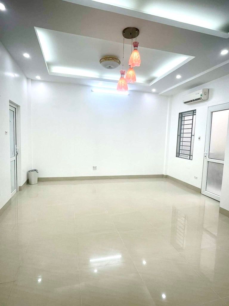 Nhà đẹp ở luôn, Đào Tấn, Ba Đình, Mặt tiền rộng, Gần phố, Ngõ thông, 40m2 chỉ nhỉnh 7 tỷ