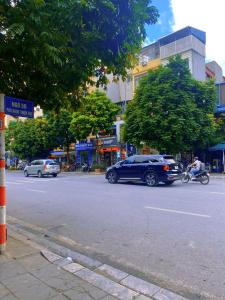 Bán nhà Khúc Thừa Dụ, Cầu Giấy, Ngõ thông, Gần phố, 2 thoáng, 45m2, Nhỉnh 9 tỷ