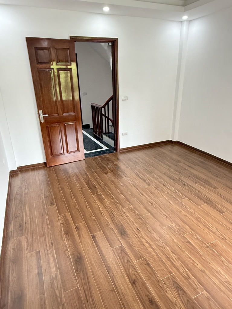 Xóm Bảng Cổ điển A 51 5 4.2 13 7.45 tỷ Tứ Hiệp Thanh Trì
