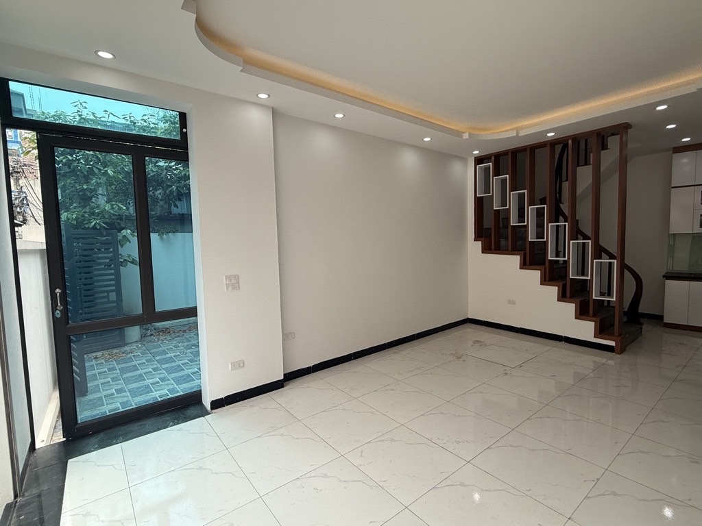 Vĩnh Ninh 78 4 9.3 9 6.58 tỷ Vĩnh Quỳnh