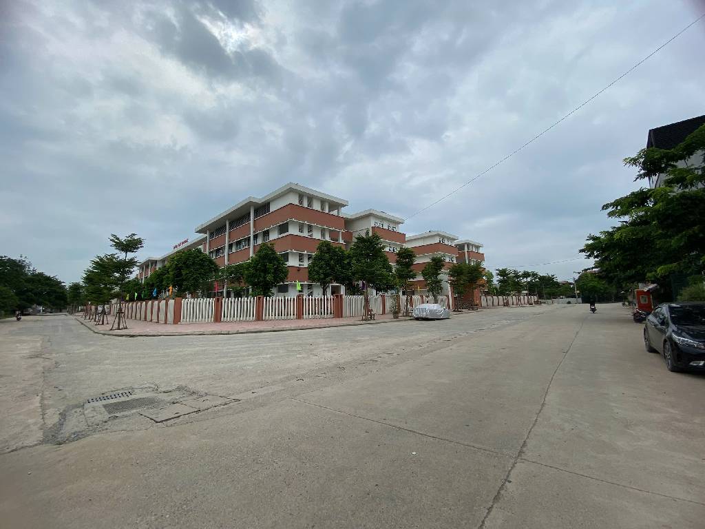 hhôn 2 Vạn Phúc - Nam Phù 30/35 4 4.5 7 3.5 tỷ