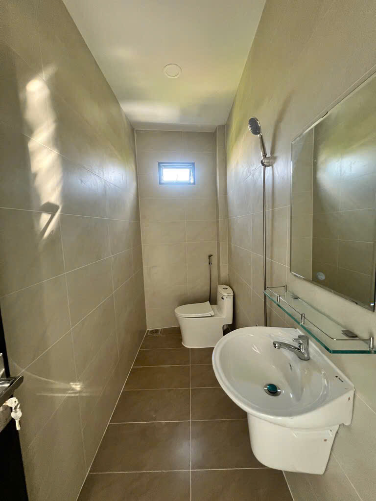 Bán nhà riêng tại Đường Huỳnh Tấn Phát, Quận 7,  Hồ Chí Minh diện tích 71,5 m2 giá 5,8 tỷ