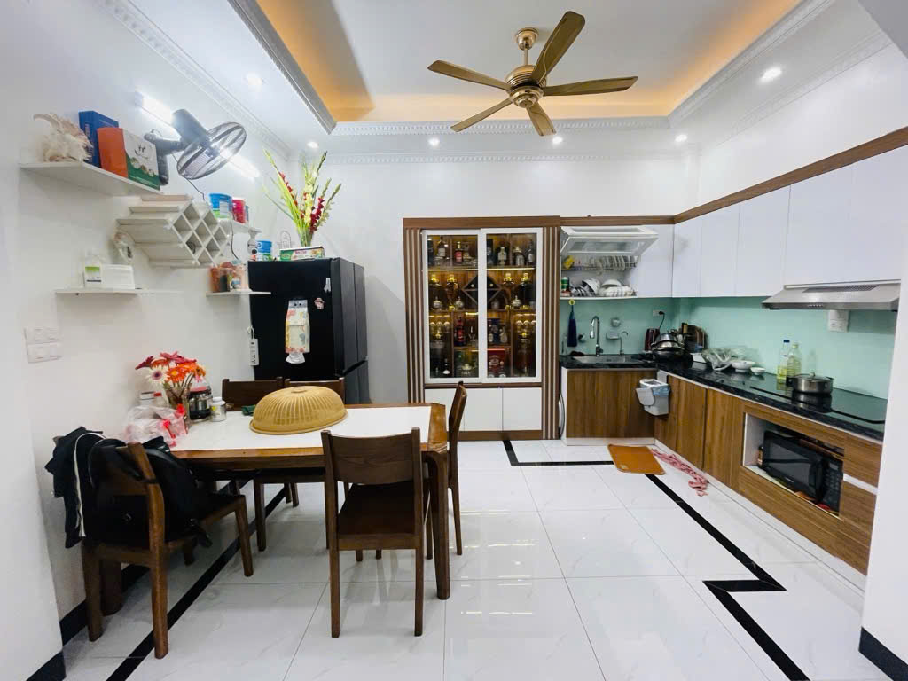 PHÚ MINH – NHÀ MỚI 5 TẦNG DÂN XÂY – 38M2 – NHỈNH 7 TỶ - FULL NỘI THẤT – Ô TÔ ĐỖ
