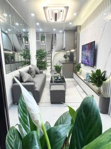 NHÀ ĐẸP 5 TẦNG TT ĐỐNG ĐA – FULL NỘI THẤT CAO CẤP –  50M RA PHỐ - NHỈNH 4 TỶ