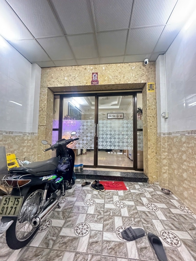 Nhà mặt tiền LVLương Quận 7, 4 Tầng hoàn công vuông vức,
