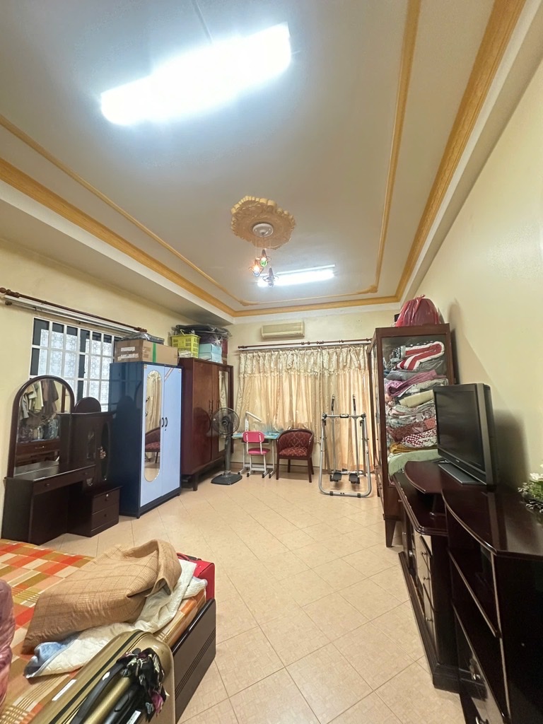 Nhà mặt tiền LVLương Quận 7, 4 Tầng hoàn công vuông vức,