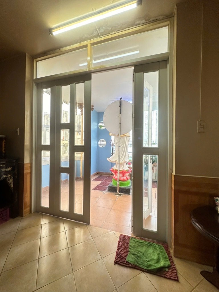 Nhà mặt tiền LVLương Quận 7, 4 Tầng hoàn công vuông vức,