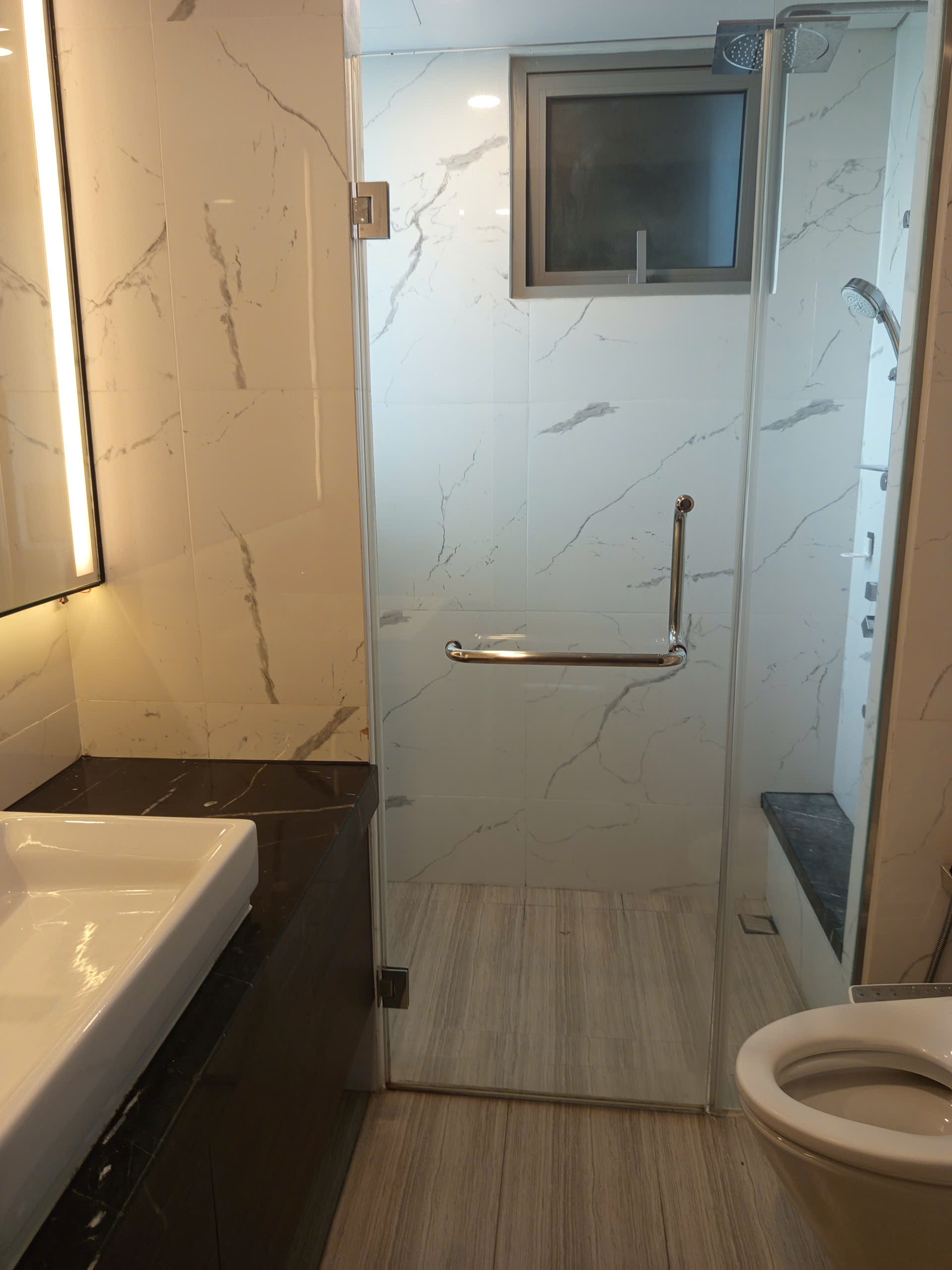 Căn Hộ 90m2 đủ nội thất Empire City Quận 2 cần bán hoặc cho thuê dài hạn