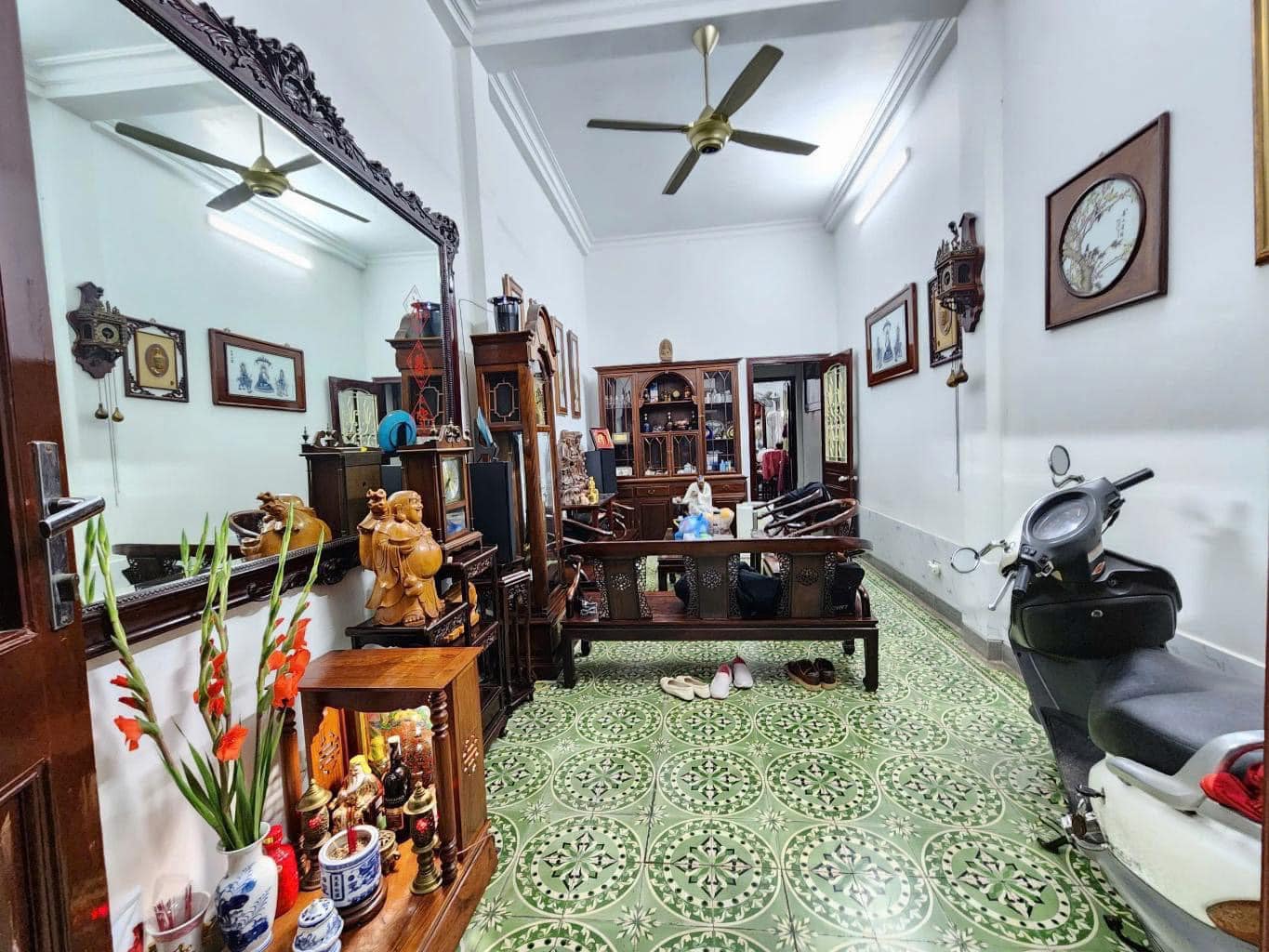 Bán nhà Nguyễn Viết Xuân, hiếm ,dân trí cao, ngõ an ninh , 40 m2, nhỉnh 8 tỷ.