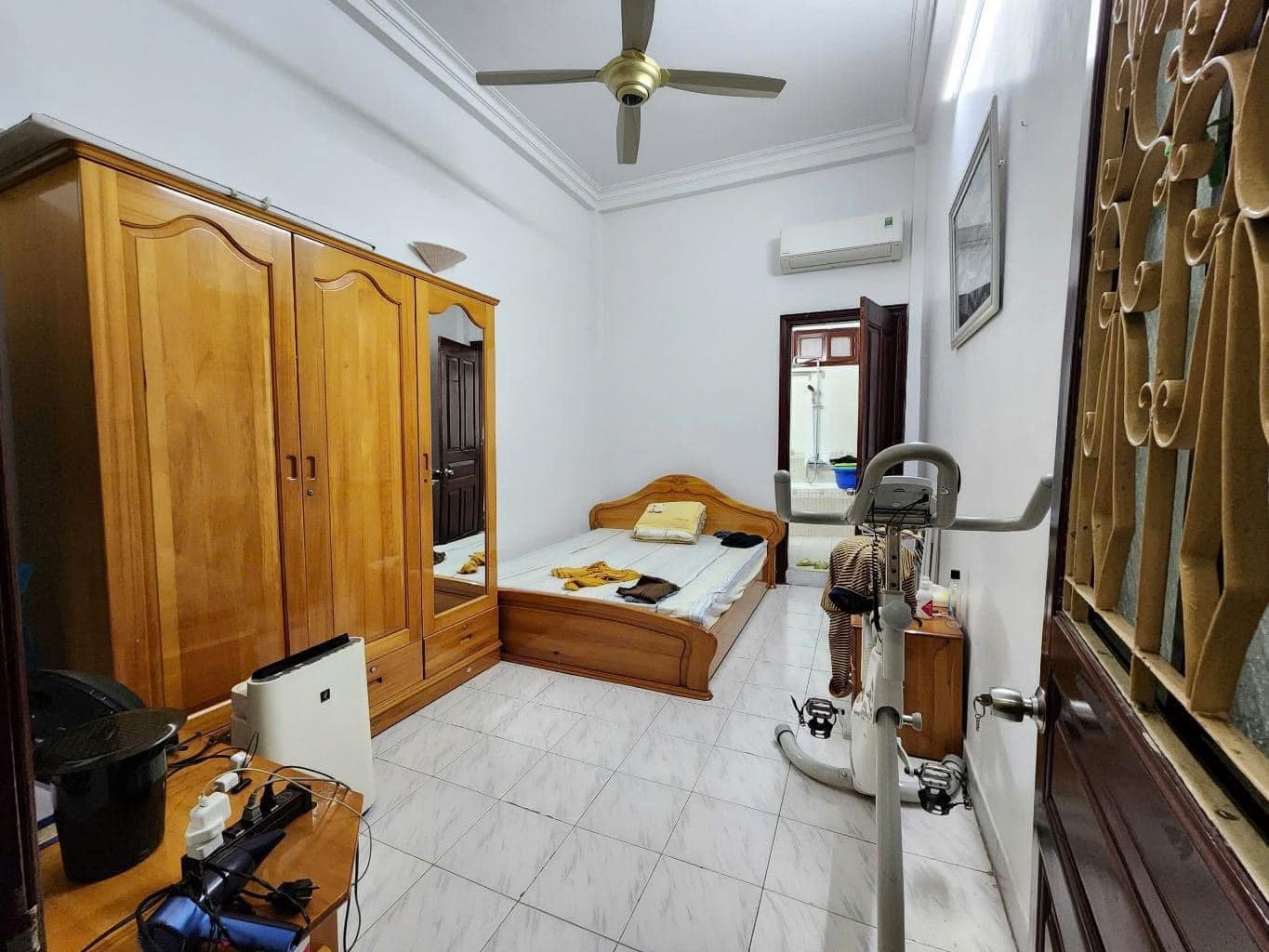 Bán nhà Nguyễn Viết Xuân, hiếm ,dân trí cao, ngõ an ninh , 40 m2, nhỉnh 8 tỷ.