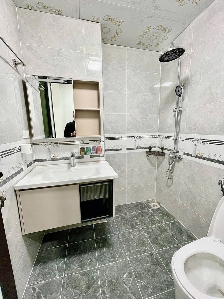 Nhà Mỹ Đình oto đậu cửa thang máy 8.5 tỷ