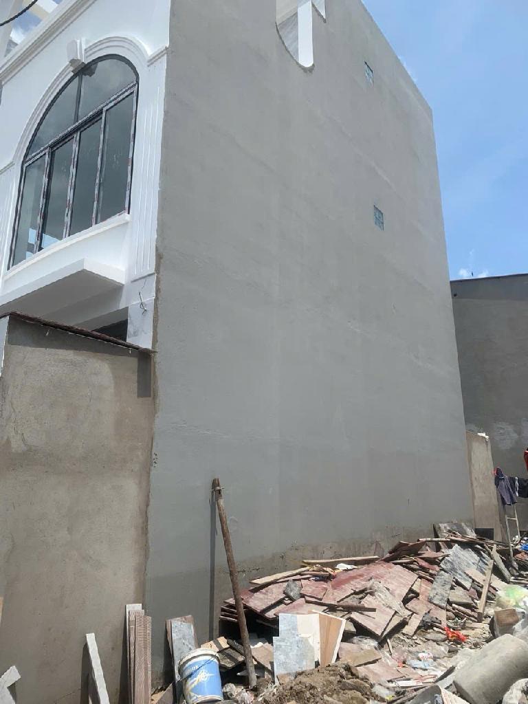 BÁN ĐẤT TẶNG NHÀ GẦN SÔNG - HẺM XE HƠI - XÂY NHÀ TỰ DO - KHU DÂN CƯ Q9 LONG TRƯỜNG - GIÁ BÁN 3.1 TỶ