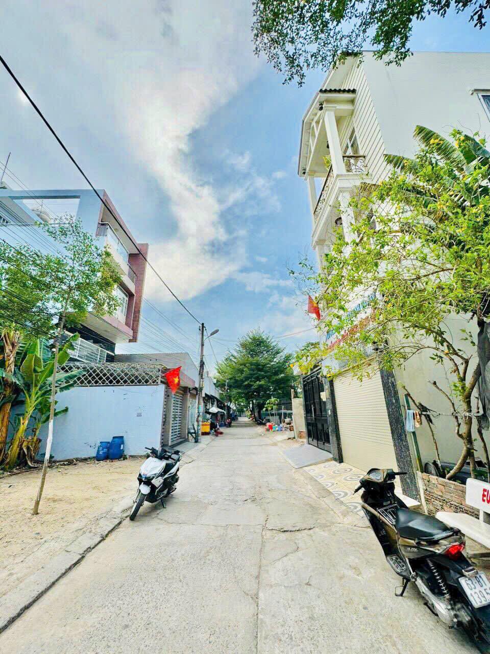 Bán lô đất Ngang 8M cực đẹp, Cạnh Hoàng Diệu 2 . Ngã Tư Thủ Đức.