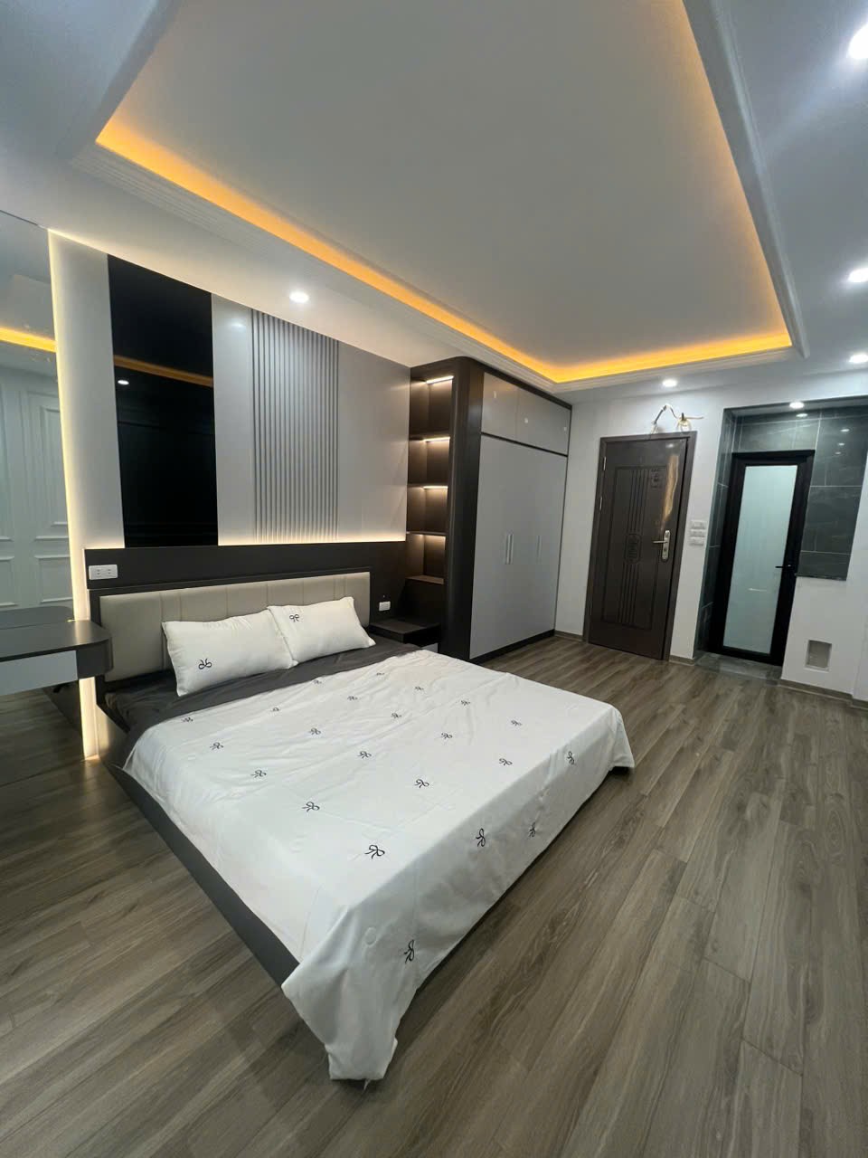Bán nhà Phú Diễn