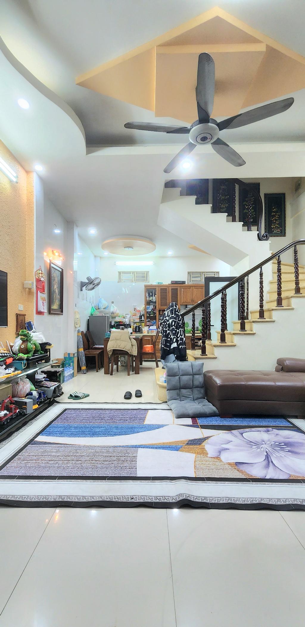Nhà Bùi Xương Trạch – gần phố, yên tĩnh – 32m2 – 7.7 Tỷ