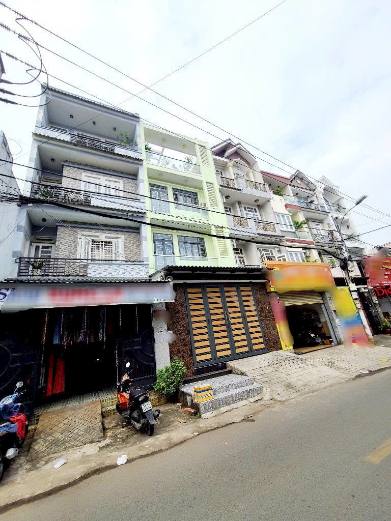 Nhà ban 52m2 - 3 tang - hẻm oto thông - giá chỉ 4,2 tỷ - full noi thất