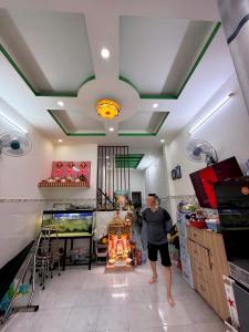 nhà 40m2 - 2 tang - hẻm oto thông- giá bán 3,2 tỷ- sát nga tu 4 xã