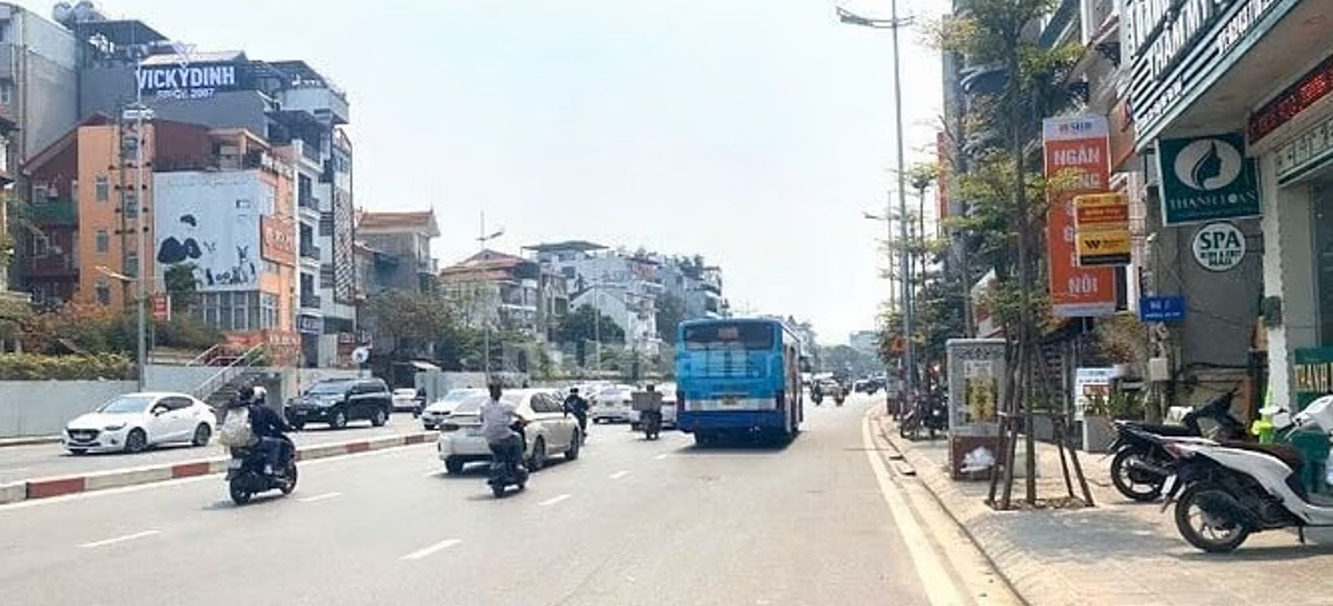 Bán nhà 3 tầng 36m², 4PN, 3WC, Nghi Tàm - Tây Hồ - 7.6 tỷ