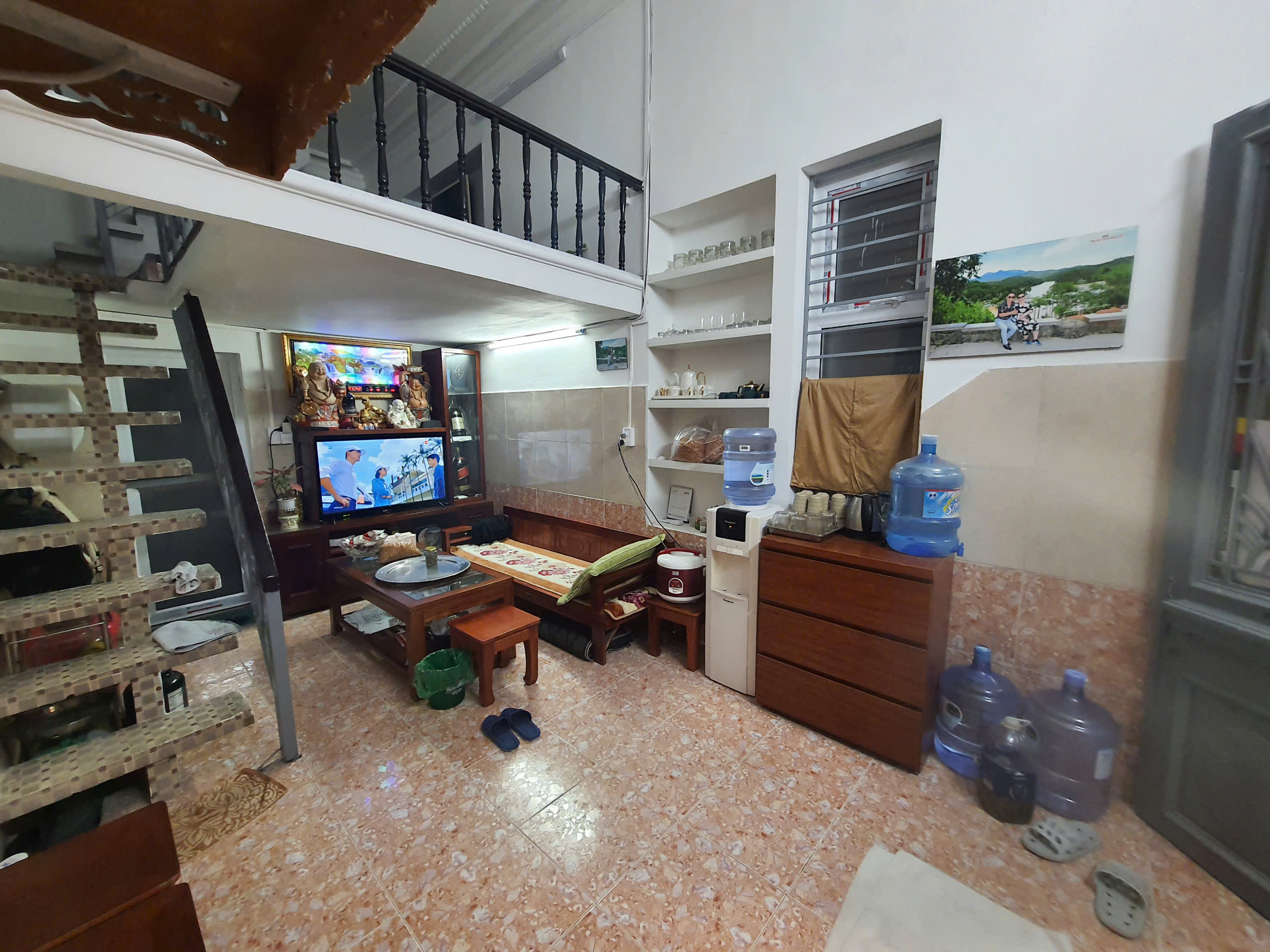 Bán nhà 3 tầng 36m², 4PN, 3WC, Nghi Tàm - Tây Hồ - 7.6 tỷ