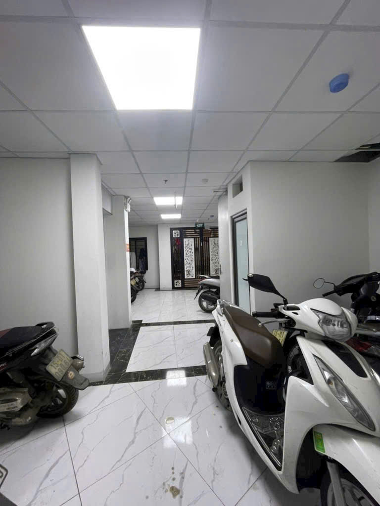 Nhà căn hộ chung cư Thụy Khuê Lạc Long Quân