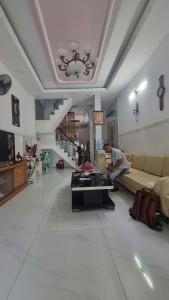 Bán nhà - hẻm xe hơi - nhà đẹp ở ngay - 3tỷ