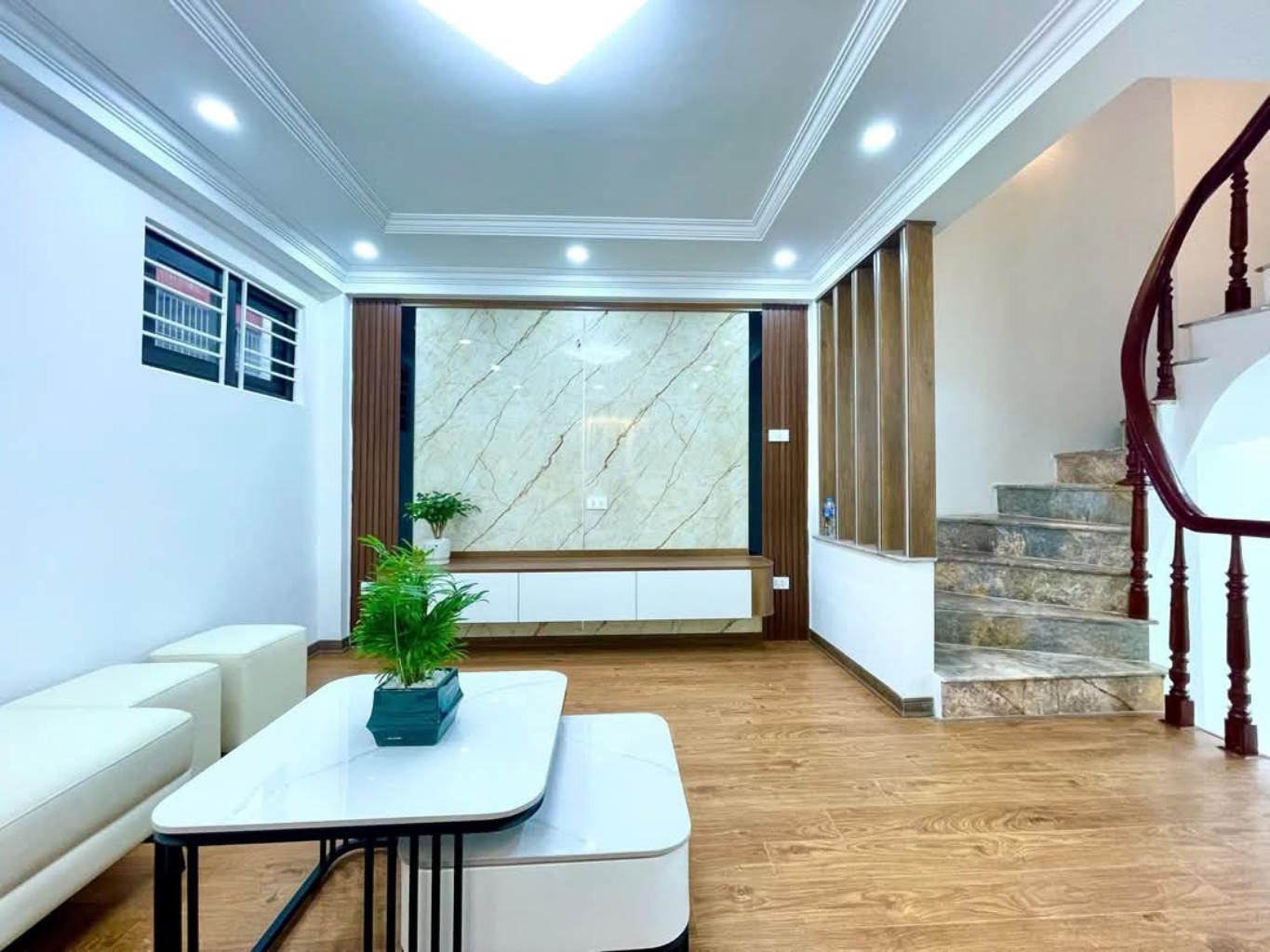 NHÀ ĐẸP Ở LUÔN KHU VỰC KIM GIANG 36M2 CHỈ HƠN 6.TỶ