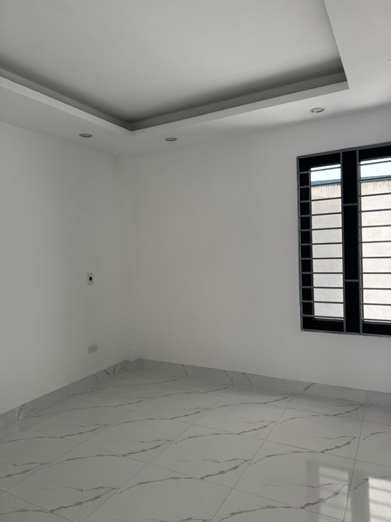 298 NGỌC HỒI - TẦM 5TỶ CÓ NHÀ MỚI 5TẦNG 40M2 NẰM TRONG KHU AN NINH - YÊN TĨNH
