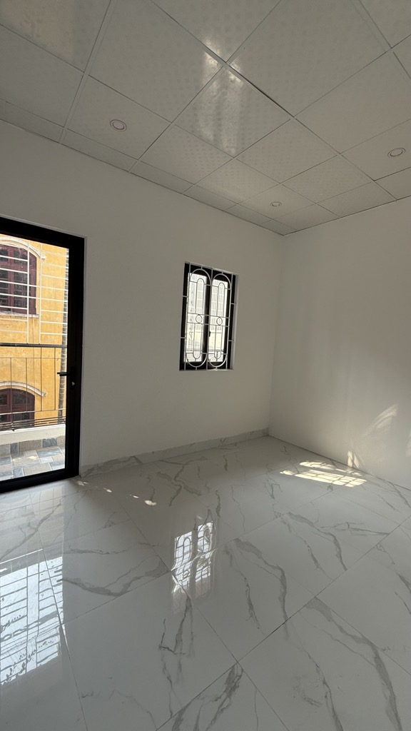 NHÀ ĐẸP DÂN XÂY VÀO Ở NGAY - GẦN HUYỆN ỦY THANH TRÌ - 40M2 CHỈ NHÚ 7TỶ!