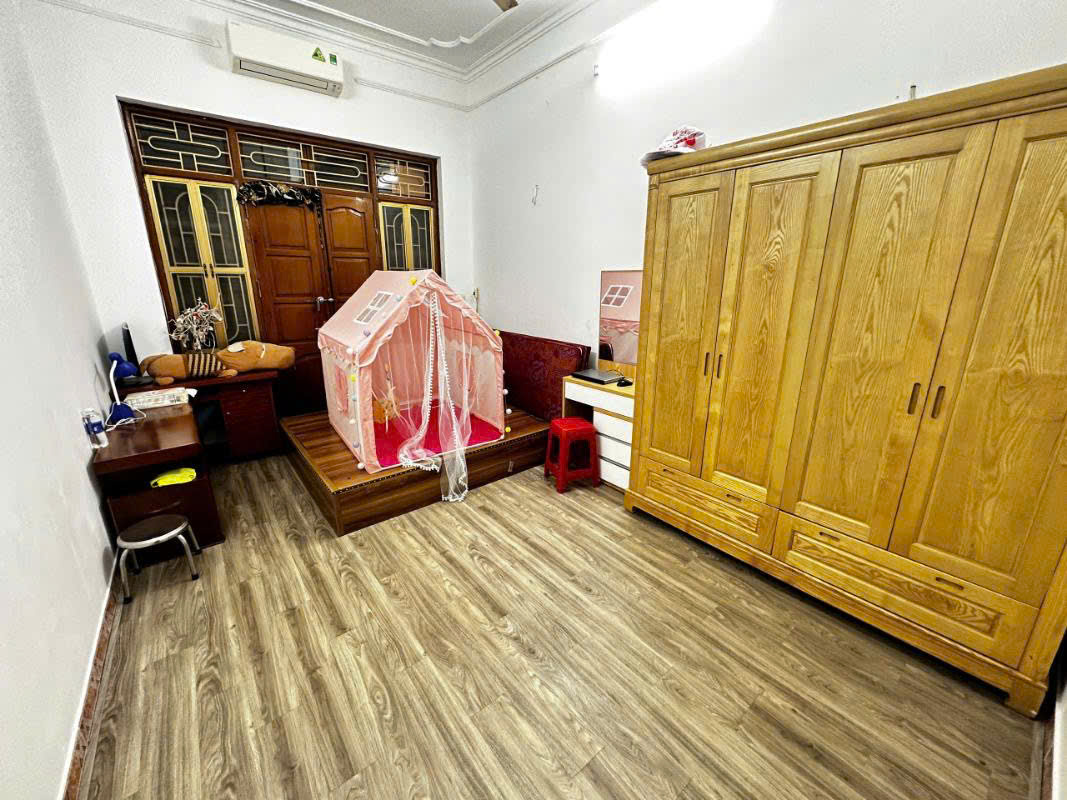 BÁN NHÀ THUỴ KHUÊ - 4 TẦNG 42M2 - NGÕ THÔNG - GẦN HỒ TÂY - 2 THOÁNG 10.5 TỶ