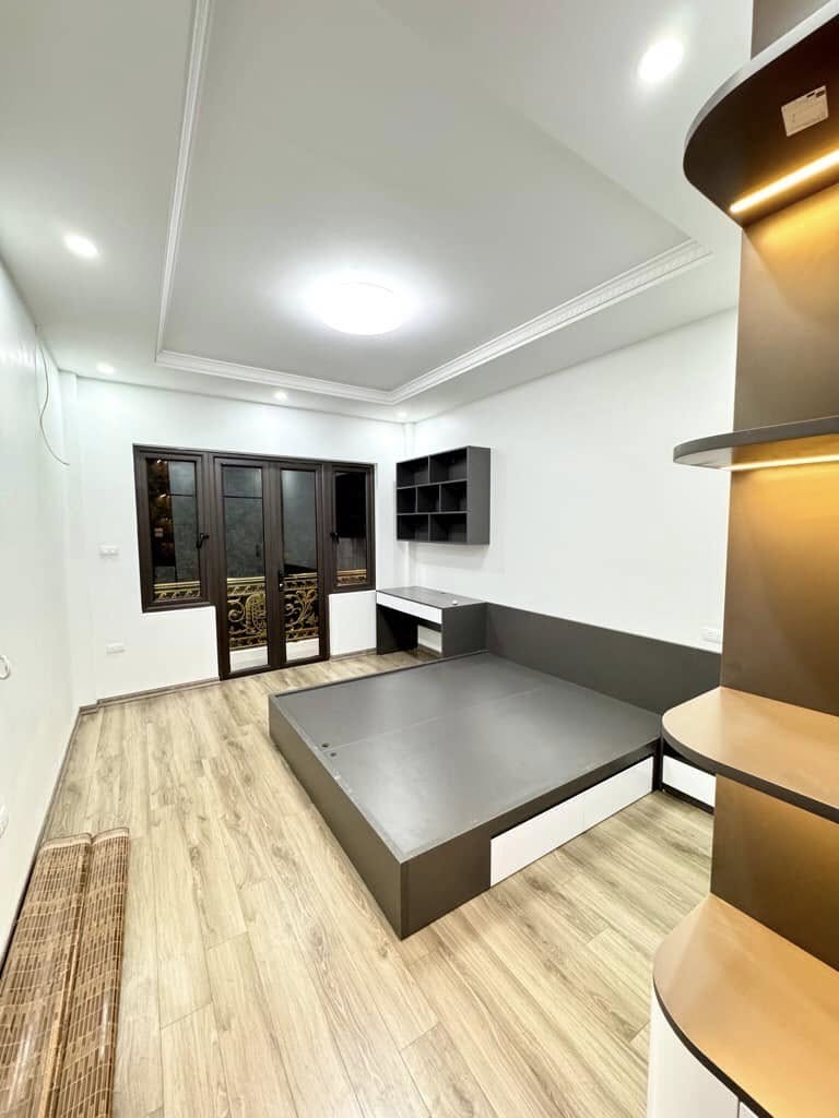 Bán nhà ngõ 885 Tam Trinh, ngõ to như phố, 46m2, 6,35 tỷ