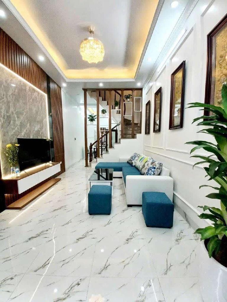 Bán nhà ngõ 885 Tam Trinh, ngõ to như phố, 46m2, 6,35 tỷ