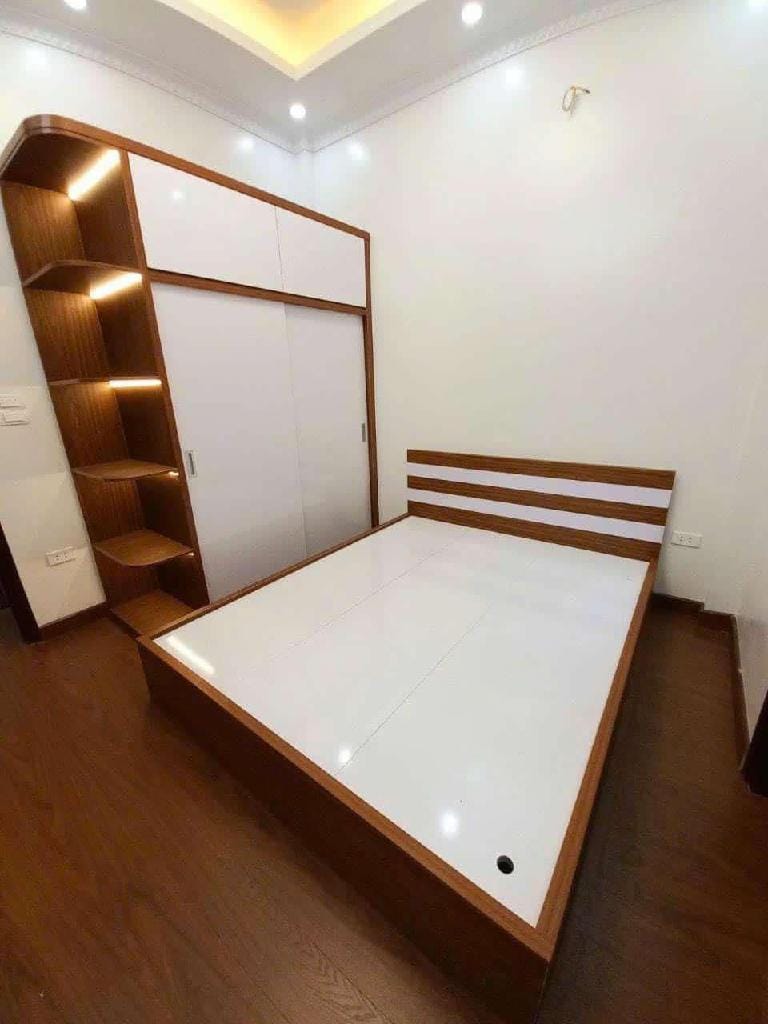 Bán nhà ngõ 147 Tân Mai, ngõ thoáng, an sinh đỉnh, 41m2, 6.65 tỷ