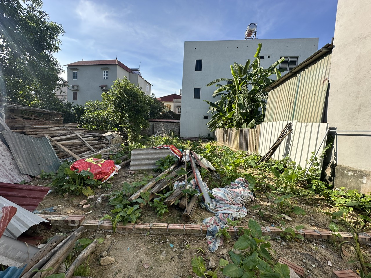 Gần Vin Cổ Loa- Lô đất 3 mặt thoáng- Mặt tiền 8m - Ô tô vào tận đất - Giá chỉ 46.8trđ/m2