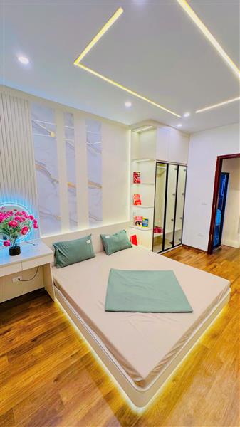 BÁN GẤP ĐẠI TỪ, HOÀNG MAI, NHÀ ĐẸP GẦN PHỐ NỘI THẤT XỊN, 32M2 5 TẦNG 7.9 TỶ