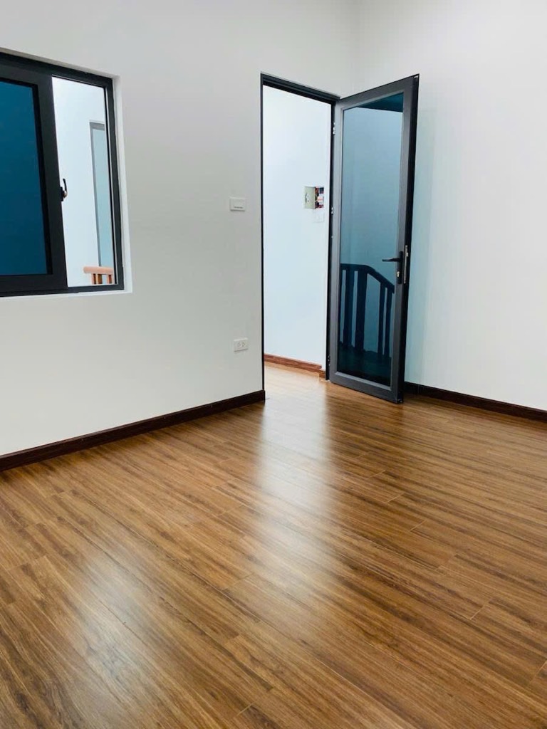 SIÊU PHẨM HOÀNG VĂN THÁI, NHÀ ĐẸP 4 TẦNG Ô TÔ VÀO NHÀ GẦN PHỐ 42M2 X 4T 17.5 TỶ