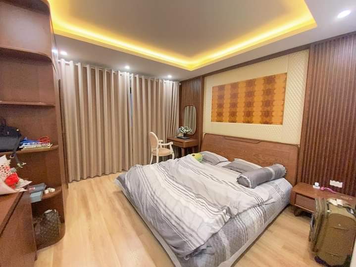 Nhà quận #ThanhXuân, 40m2, 4 tầng, 6 tỷ hơn - sổ đỏ chuẩn nở hậu