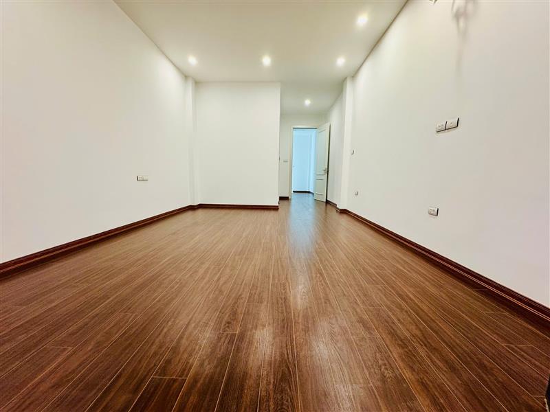 HÀO NAM - MẶT NGÕ Ô TÔ THÔNG NHÀ MỚI 50M2 , 7 TẦNG THANG MÁY -GARA Ô TÔ