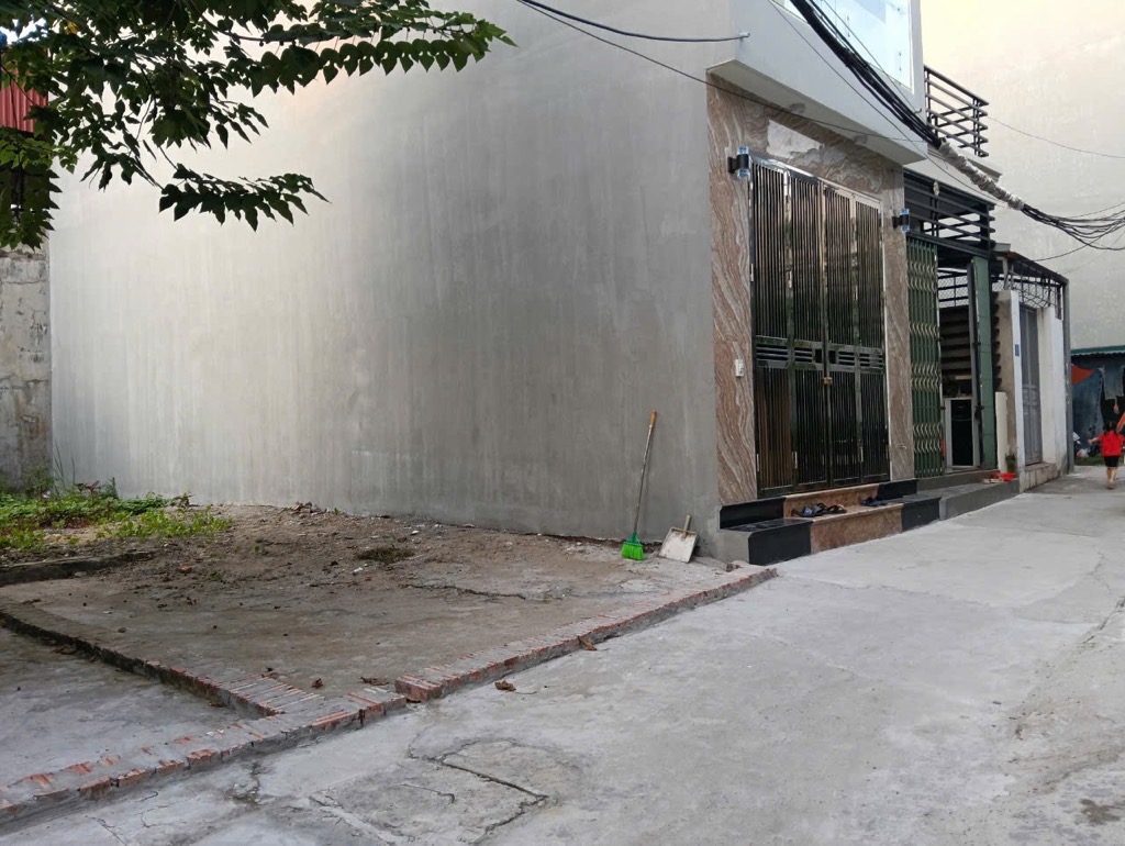SIÊU HIẾM NHÀ DƯƠNG ĐÌNH, GIA LÂM. 5 TẦNG- NHÀ MỚI TINH- MẶT TIỀN 4M- NHỈNH 5 TỶ.