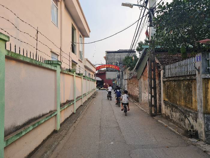 Bán đất KIM SƠN, 70m, nở hậu nhẹ, ô tô vào chỉ 3,2 tỷ. full thổ cư.