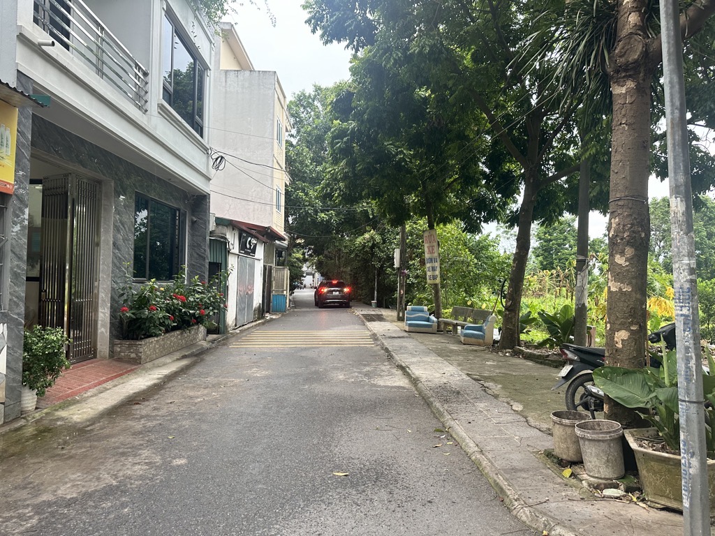 Bán đất KIM SƠN, 70m, nở hậu nhẹ, ô tô vào chỉ 3,2 tỷ. full thổ cư.