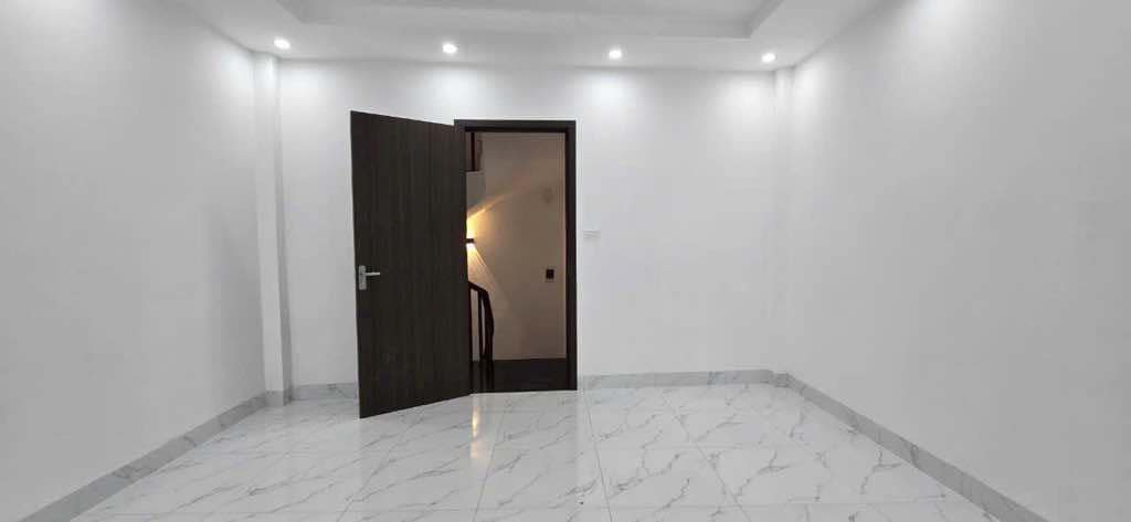 Bán nhà ở Quang Trung Yên Nghĩa 30m2 5,95 tỷ